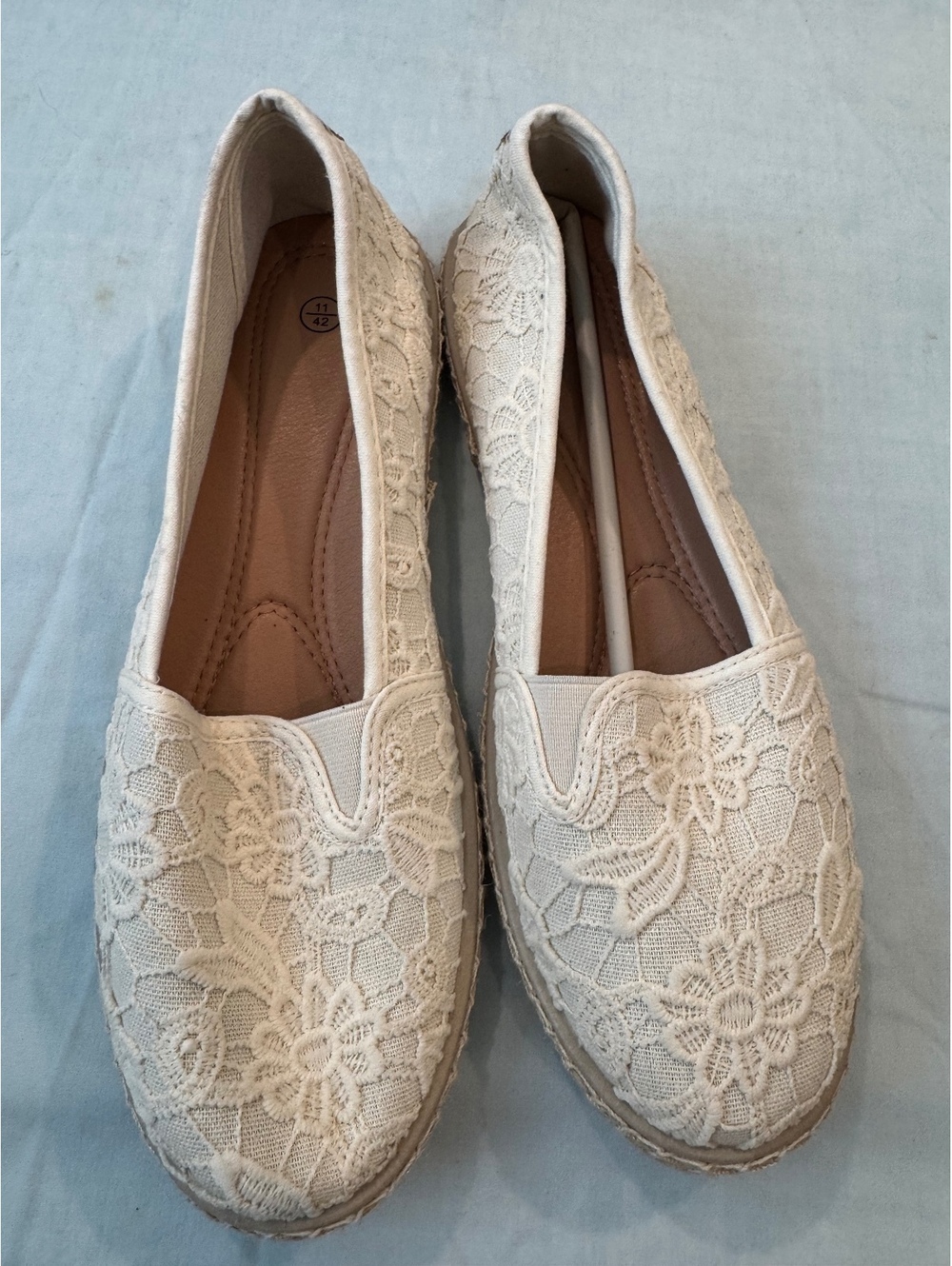 Women’s Size 11 Floral Lace Espadrille Slip On Shoes Ivory Boho Crochet Flats